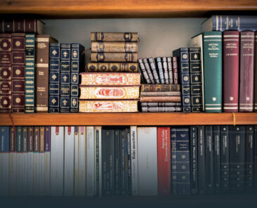book-shelves-book-stack-bookcase-books-207662_grad